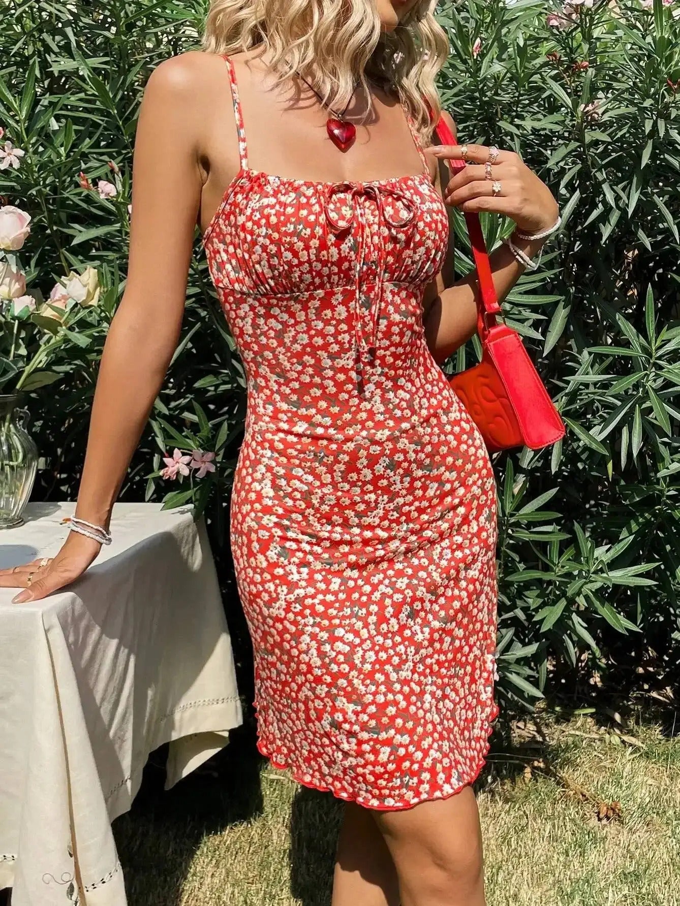 Isabella | Minivestido Floral con Tirantes Ajustables para Mujer 5