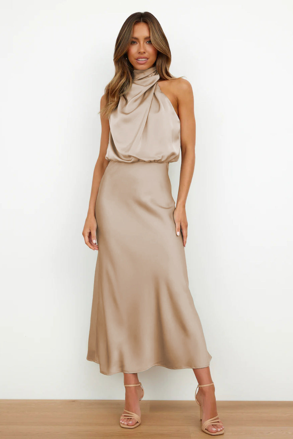 Lucía | Vestido Midi Satinado Halter Elegante para Mujer 7