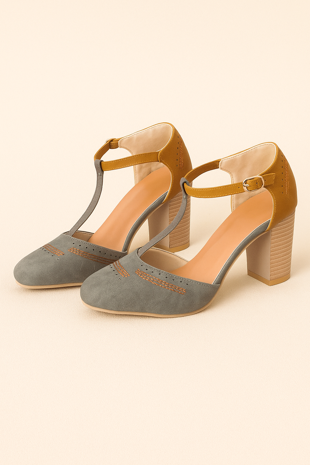 CAROLINA – Zapatos de tacón vintage con tira en T