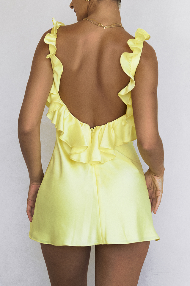 Sophie | Elegante Minivestido Amarillo de Satén con Volantes Asimétricos 8