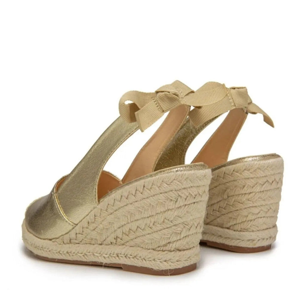 Elena | Chic Sandalias Doradas para Mujer con Correa Elegante - Noa Lagos