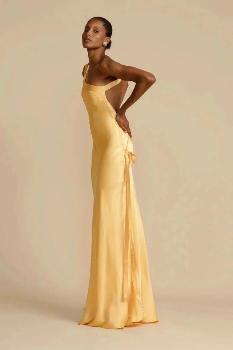 Indira | Elegante Vestido de Noche Asimétrico Satinado - Noa Lagos