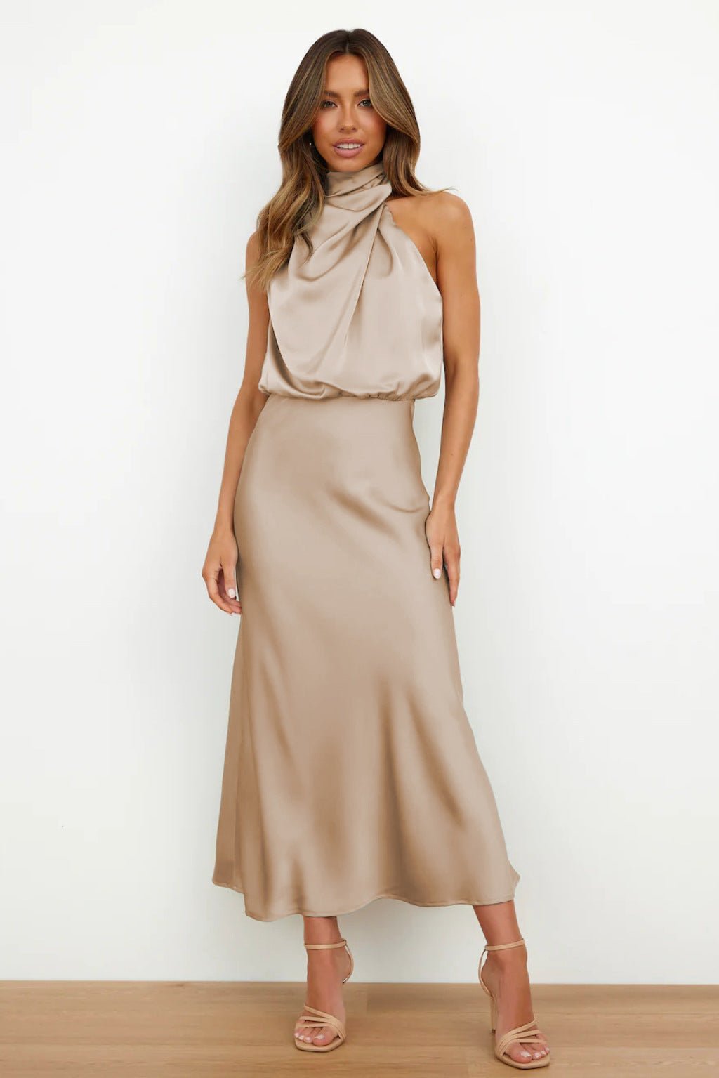 Lucía | Vestido Midi Satinado Halter Elegante para Mujer - Noa Lagos