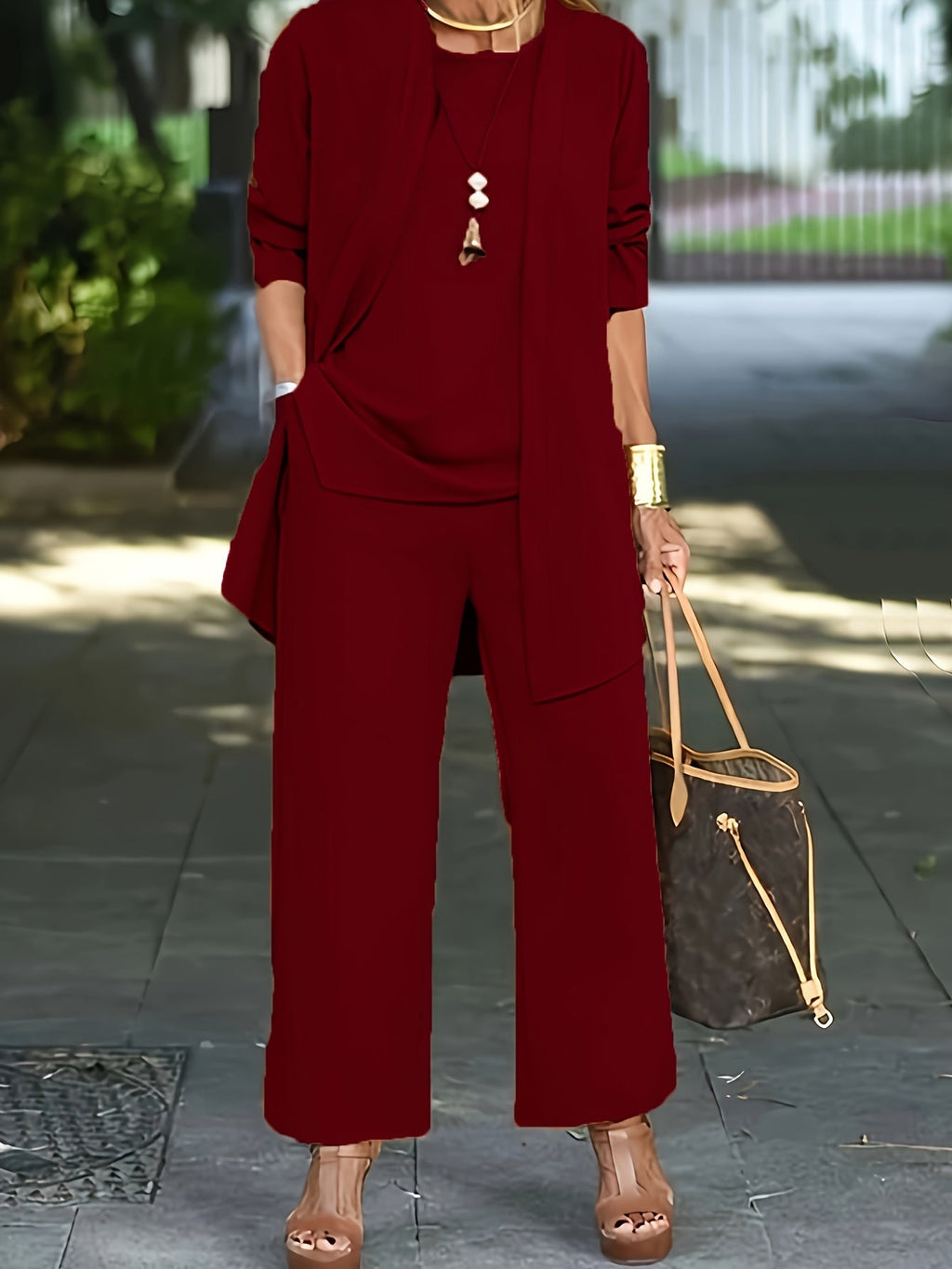 Sofía | Conjunto de Mujer de Tres Piezas con Chaqueta, Top y Pantalones Anchos - Noa Lagos